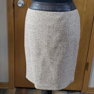 Lafayette 148 petite wool silk blend tweed skirt with leather trim